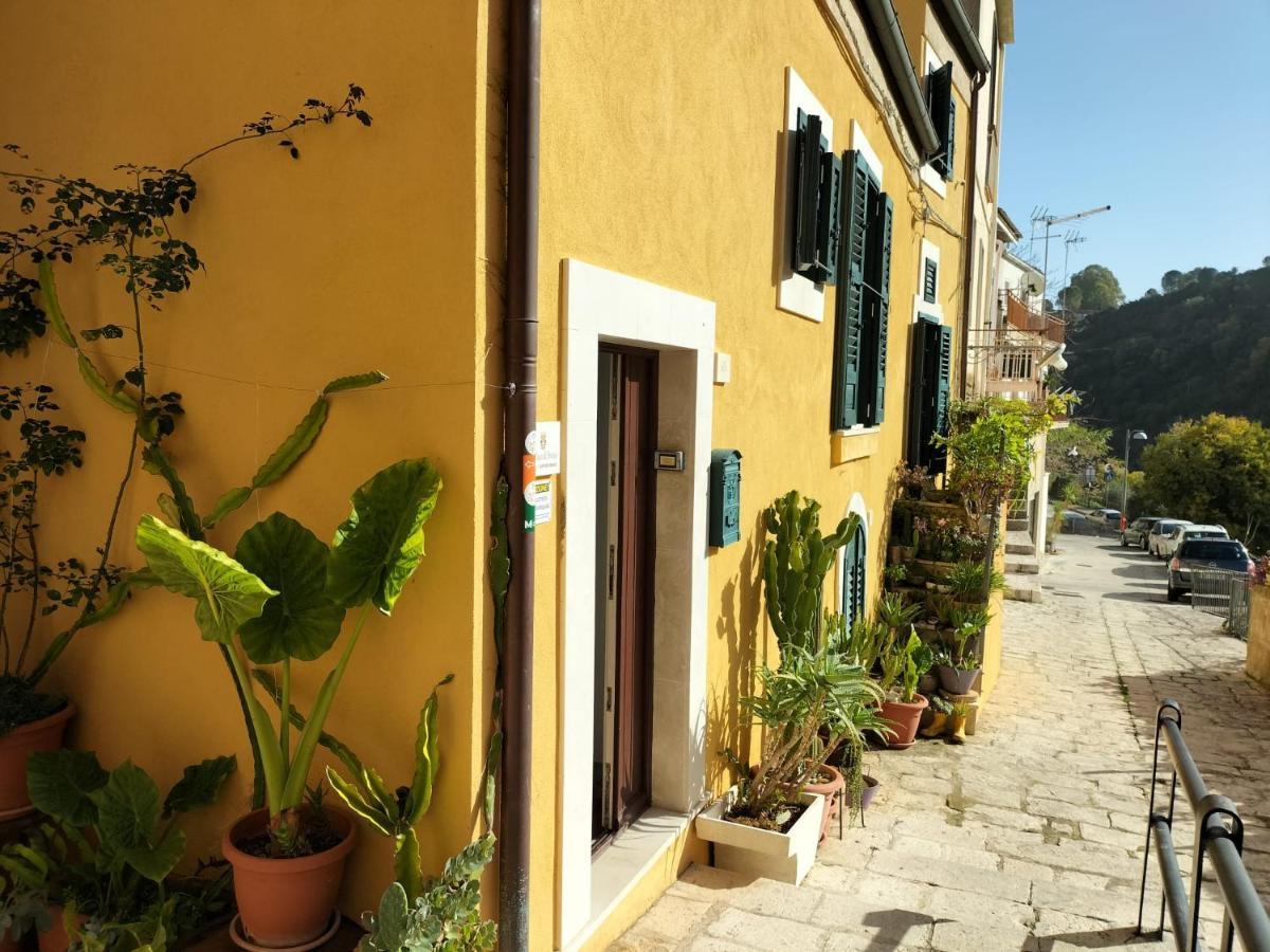 Apartament La Casa Di Sveva Ragusa Zewnętrze zdjęcie